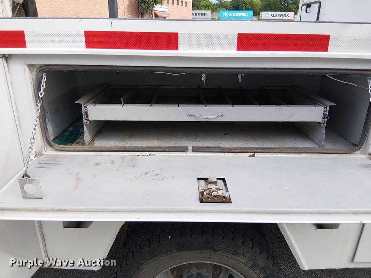 image for item EG8575 2008 Ford F550 Super Duty bucket truck