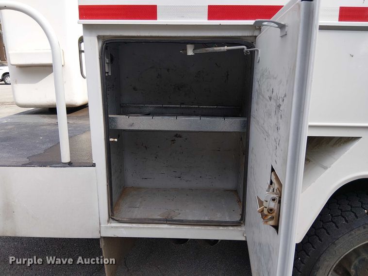 image for item EG8575 2008 Ford F550 Super Duty bucket truck