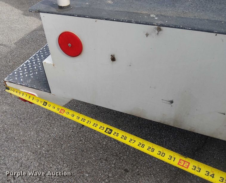 image for item EG8575 2008 Ford F550 Super Duty bucket truck