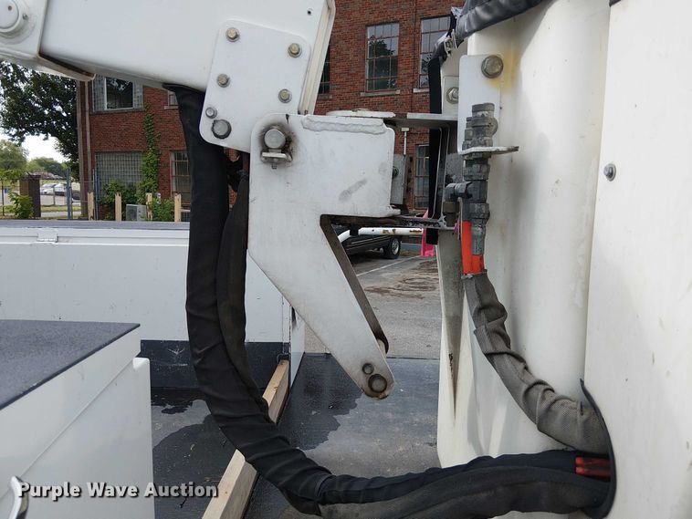 image for item EG8575 2008 Ford F550 Super Duty bucket truck