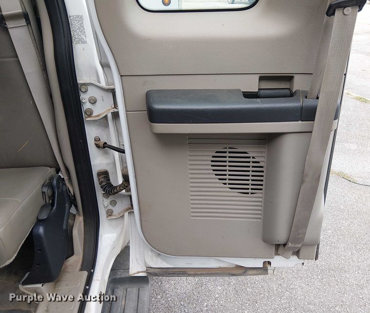 image for item EG8575 2008 Ford F550 Super Duty bucket truck