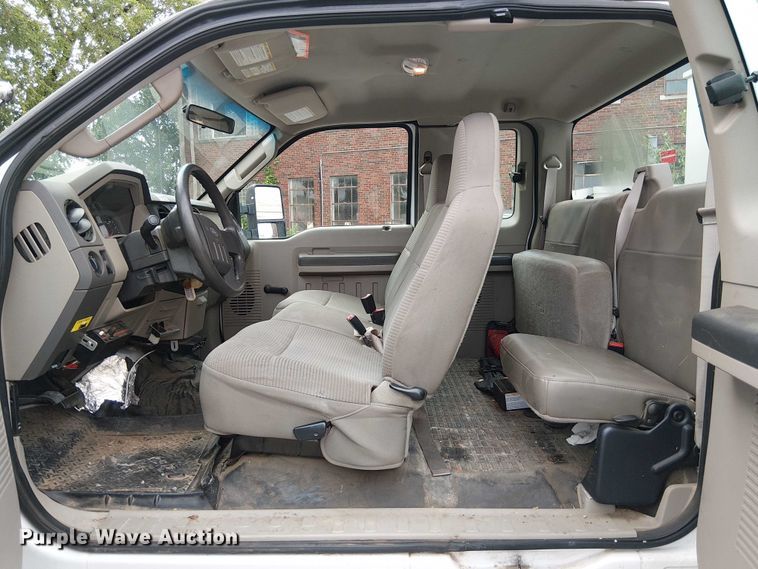 image for item EG8575 2008 Ford F550 Super Duty bucket truck