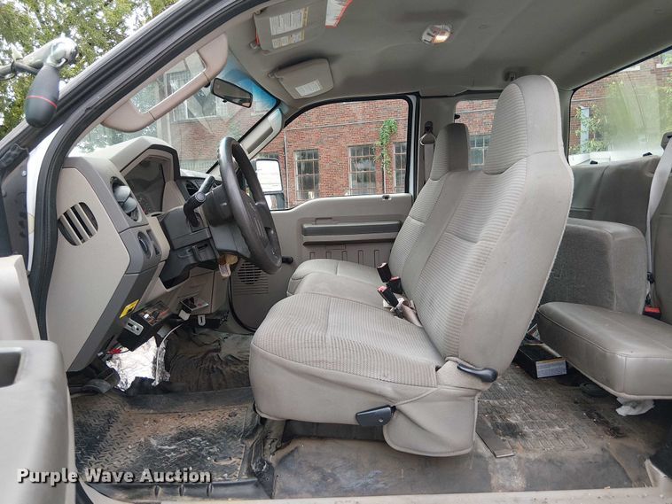 image for item EG8575 2008 Ford F550 Super Duty bucket truck