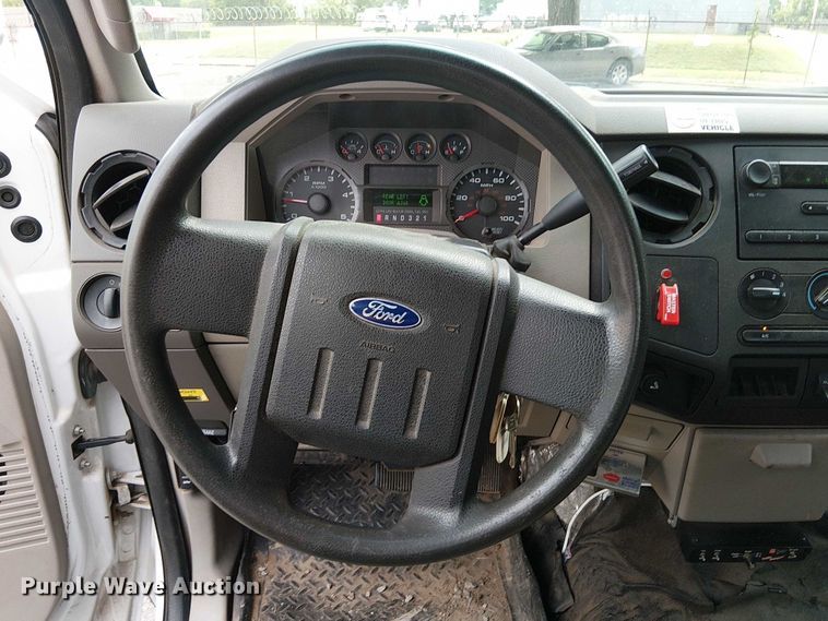 image for item EG8575 2008 Ford F550 Super Duty bucket truck