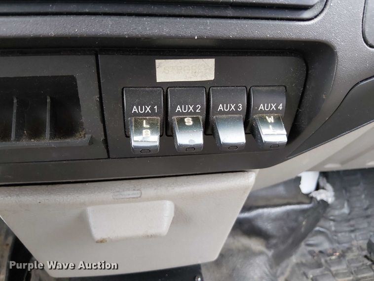 image for item EG8575 2008 Ford F550 Super Duty bucket truck