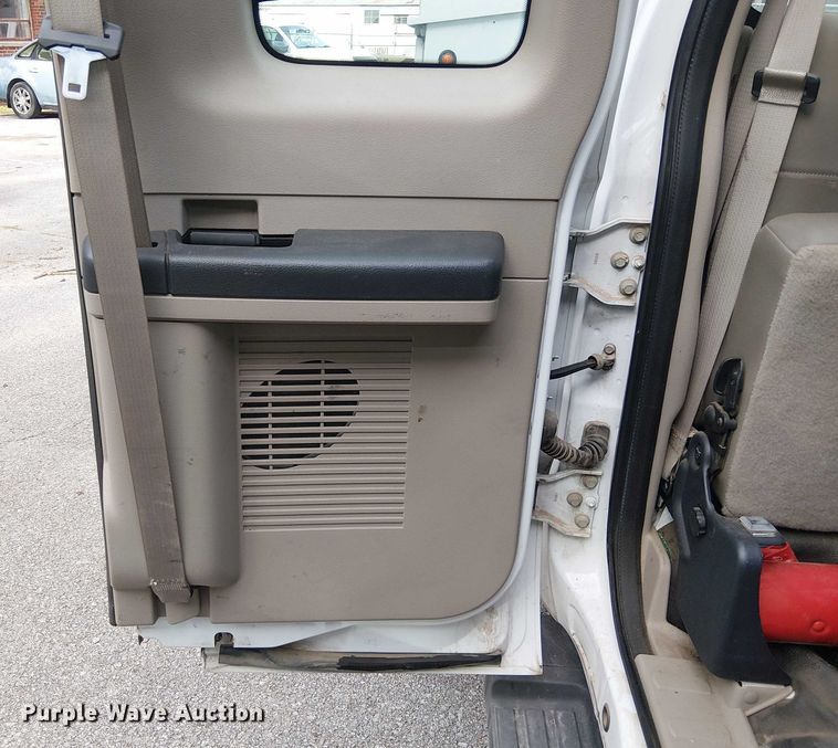 image for item EG8575 2008 Ford F550 Super Duty bucket truck