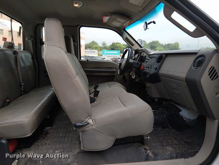 image for item EG8575 2008 Ford F550 Super Duty bucket truck