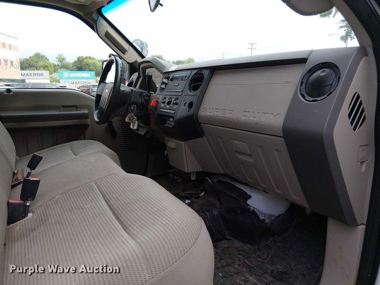 image for item EG8575 2008 Ford F550 Super Duty bucket truck