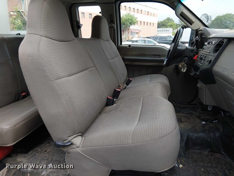 image for item EG8575 2008 Ford F550 Super Duty bucket truck