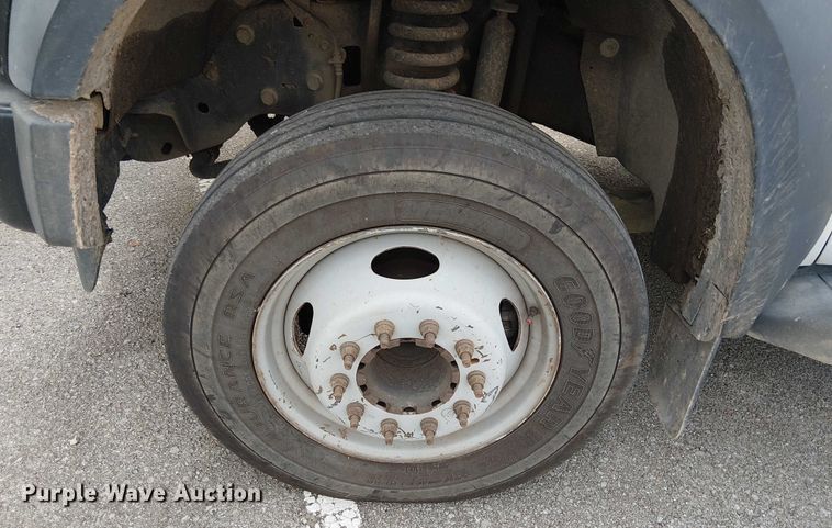 image for item EG8575 2008 Ford F550 Super Duty bucket truck