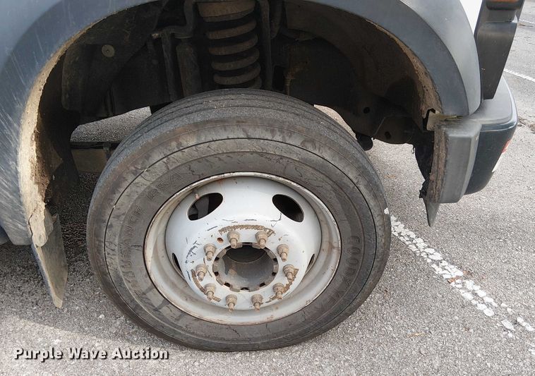 image for item EG8575 2008 Ford F550 Super Duty bucket truck