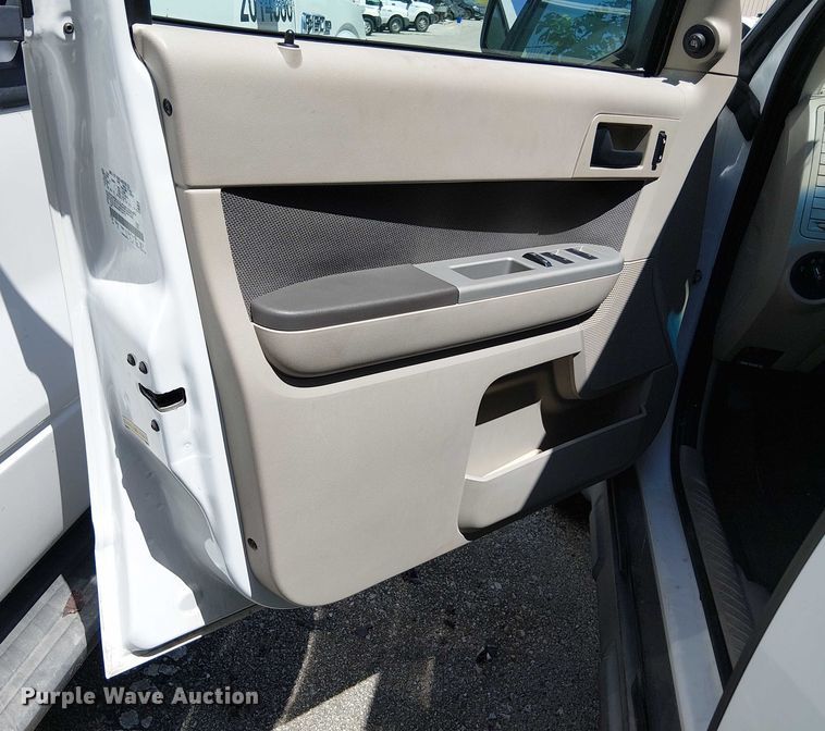 image for item EG8577 2009 Ford Escape Hybrid SUV