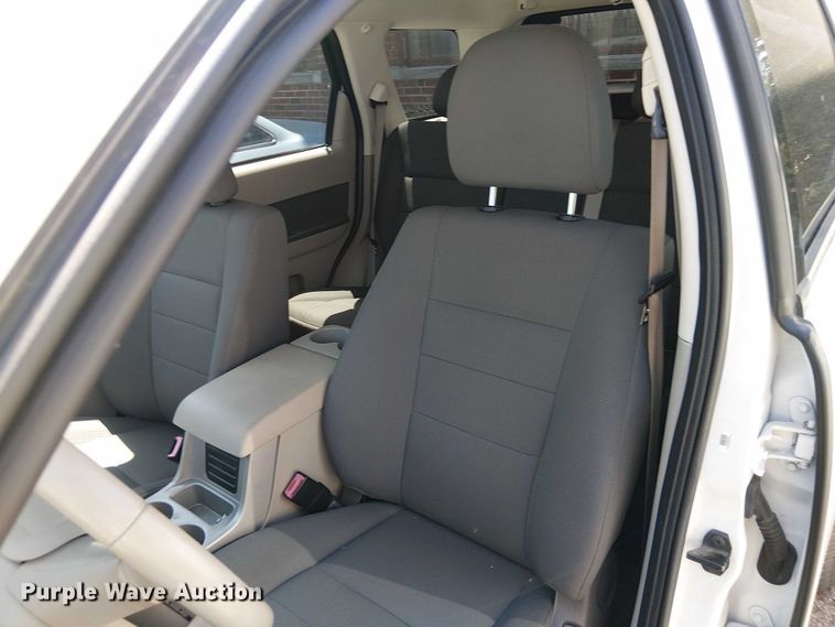 image for item EG8577 2009 Ford Escape Hybrid SUV