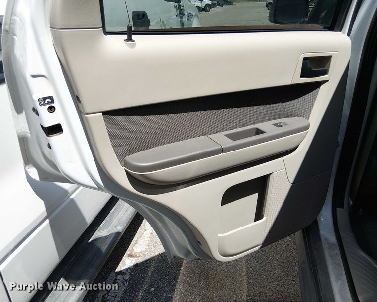 image for item EG8577 2009 Ford Escape Hybrid SUV