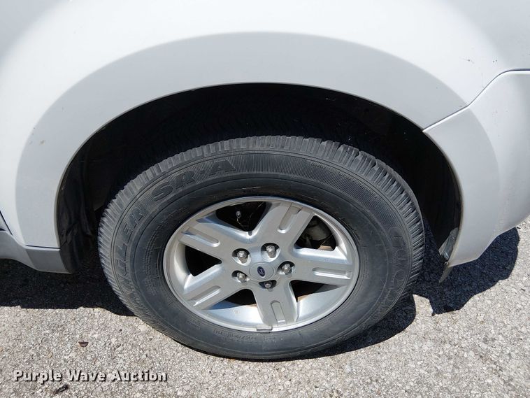 image for item EG8577 2009 Ford Escape Hybrid SUV