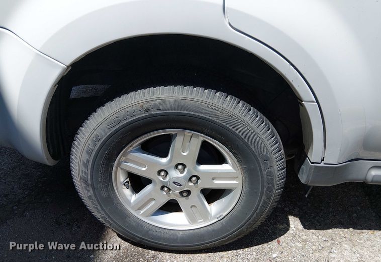 image for item EG8577 2009 Ford Escape Hybrid SUV