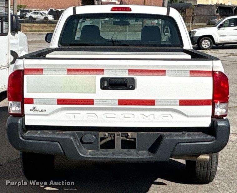 image for item EG8578 2016 Toyota Tacoma Access Cab pickup truck