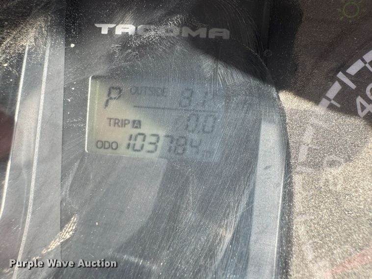 image for item EG8578 2016 Toyota Tacoma Access Cab pickup truck