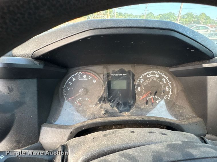 image for item EG8578 2016 Toyota Tacoma Access Cab pickup truck