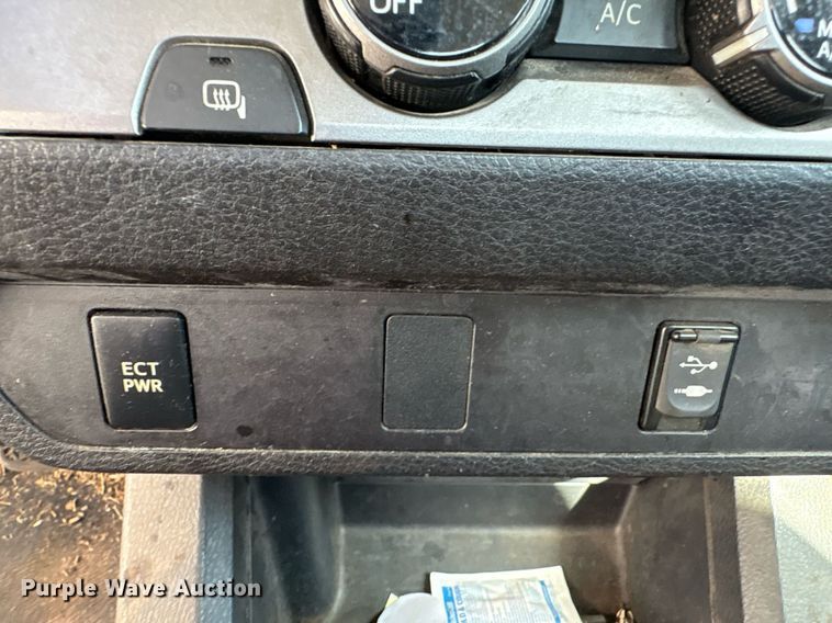 image for item EG8578 2016 Toyota Tacoma Access Cab pickup truck