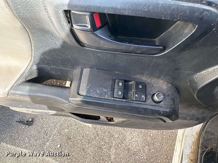 image for item EG8578 2016 Toyota Tacoma Access Cab pickup truck