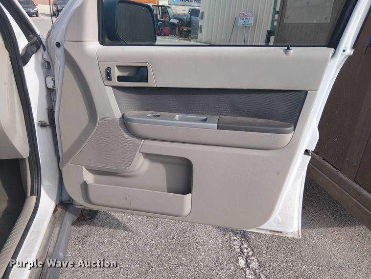 image for item EG8579 2009 Ford Escape Hybrid SUV