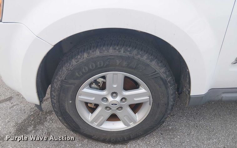 image for item EG8579 2009 Ford Escape Hybrid SUV