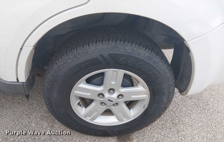 image for item EG8579 2009 Ford Escape Hybrid SUV