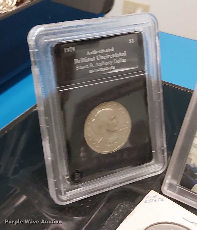 image for item EG8585 Money