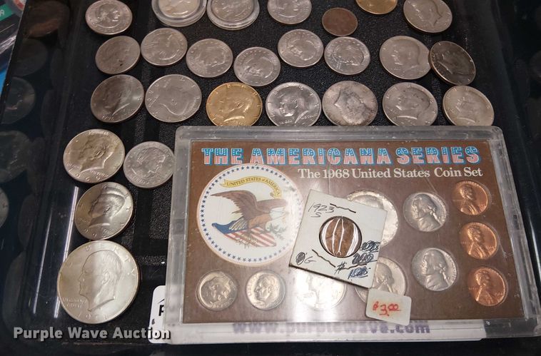 image for item EG8585 Money