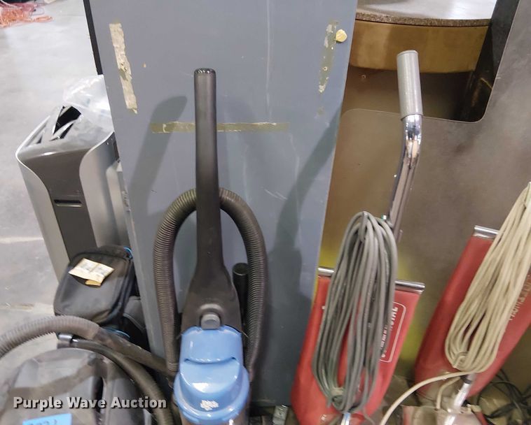 image for item EG8601 (5) vacuum cleaners