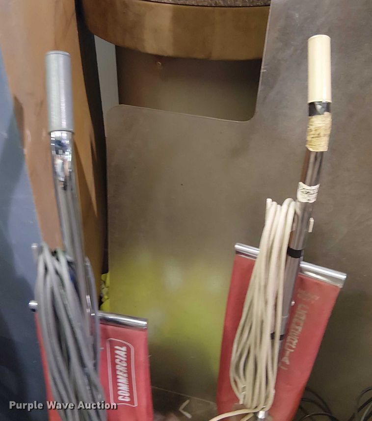 image for item EG8601 (5) vacuum cleaners