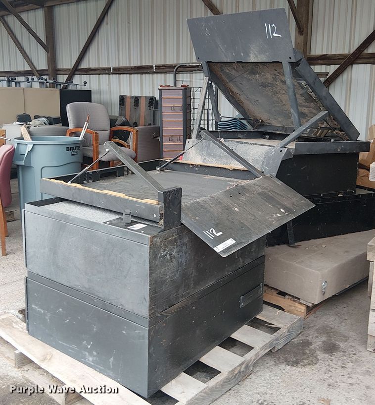 image for item EG8606 (5) truck vaults