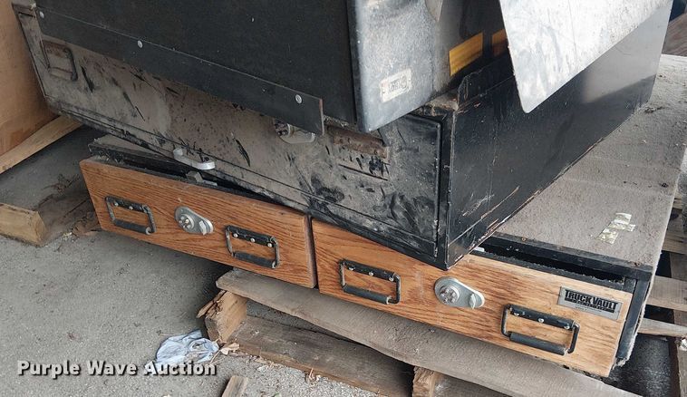 image for item EG8606 (5) truck vaults