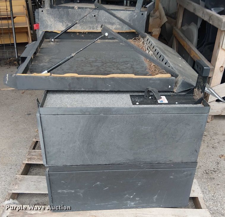 image for item EG8606 (5) truck vaults