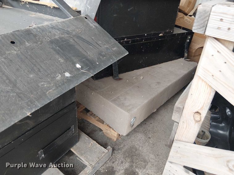 image for item EG8606 (5) truck vaults