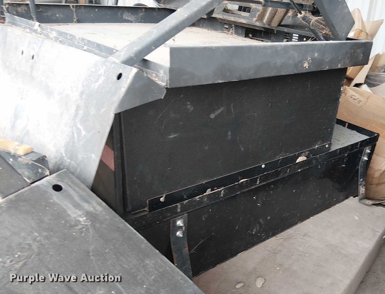 image for item EG8606 (5) truck vaults