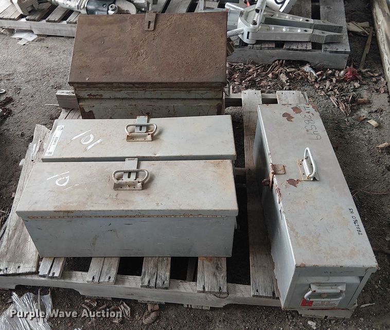 image for item EG8614 (4) Mueller tapping machines