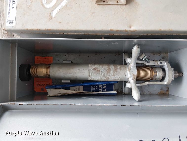 image for item EG8614 (4) Mueller tapping machines