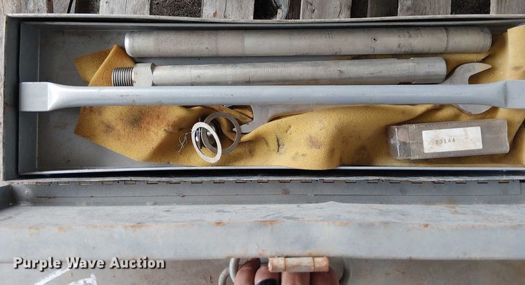 image for item EG8614 (4) Mueller tapping machines