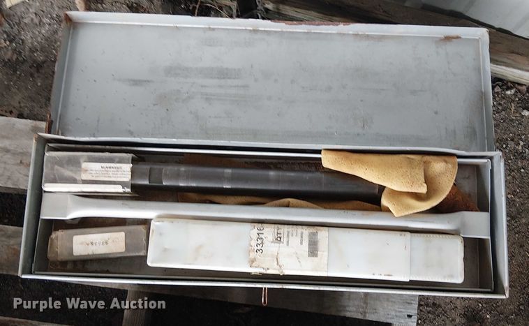 image for item EG8614 (4) Mueller tapping machines