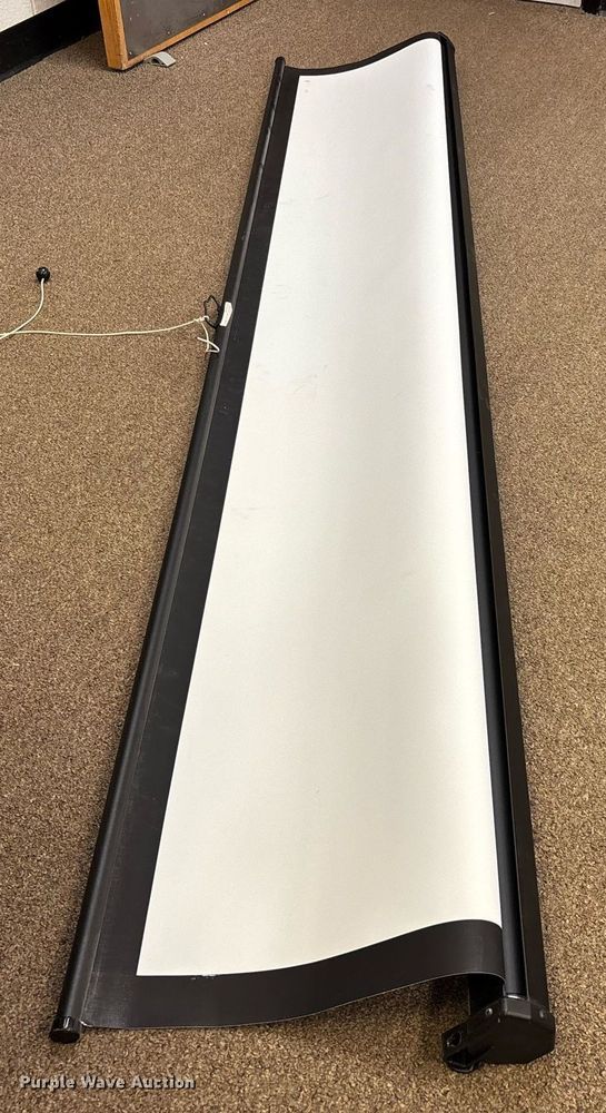 image for item EJ7605 Approximately 21 projector screens