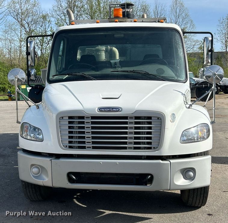 image for item EK2966 2015 Freightliner Business Class M2 street sweeper truck