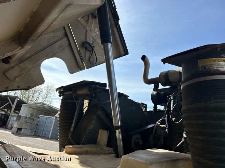 image for item EK2966 2015 Freightliner Business Class M2 street sweeper truck