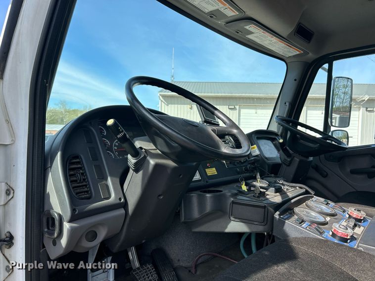 image for item EK2966 2015 Freightliner Business Class M2 street sweeper truck