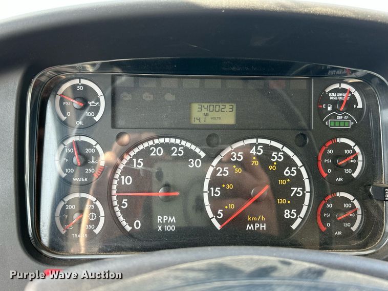 image for item EK2966 2015 Freightliner Business Class M2 street sweeper truck