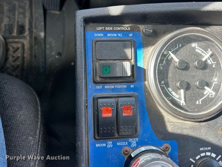 image for item EK2966 2015 Freightliner Business Class M2 street sweeper truck