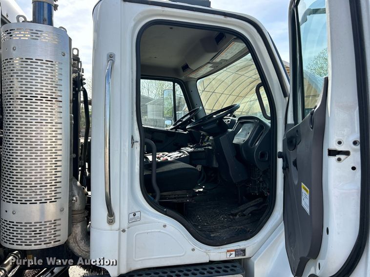 image for item EK2966 2015 Freightliner Business Class M2 street sweeper truck