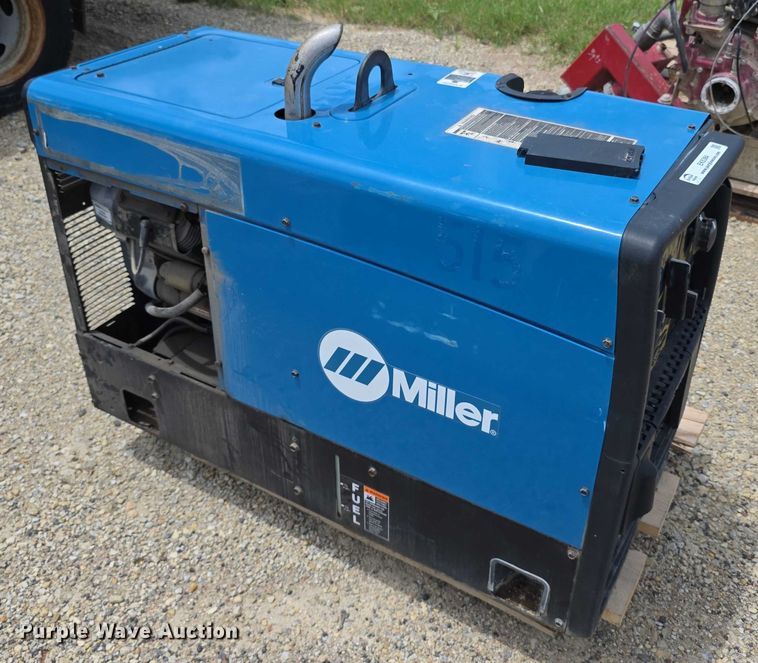 image for item EK5384 Miller Bobcat 250 welder/generator