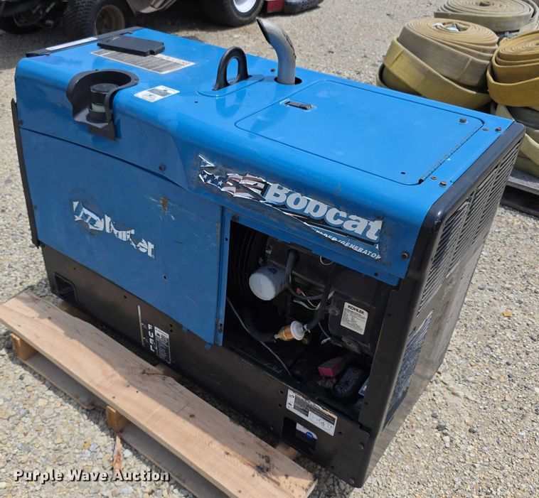 image for item EK5384 Miller Bobcat 250 welder/generator